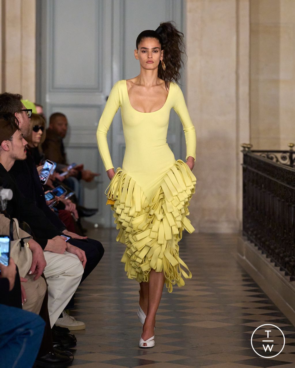 Fashion Week Paris Fall/Winter 2026 look 27 de la collection Jacquemus menswear