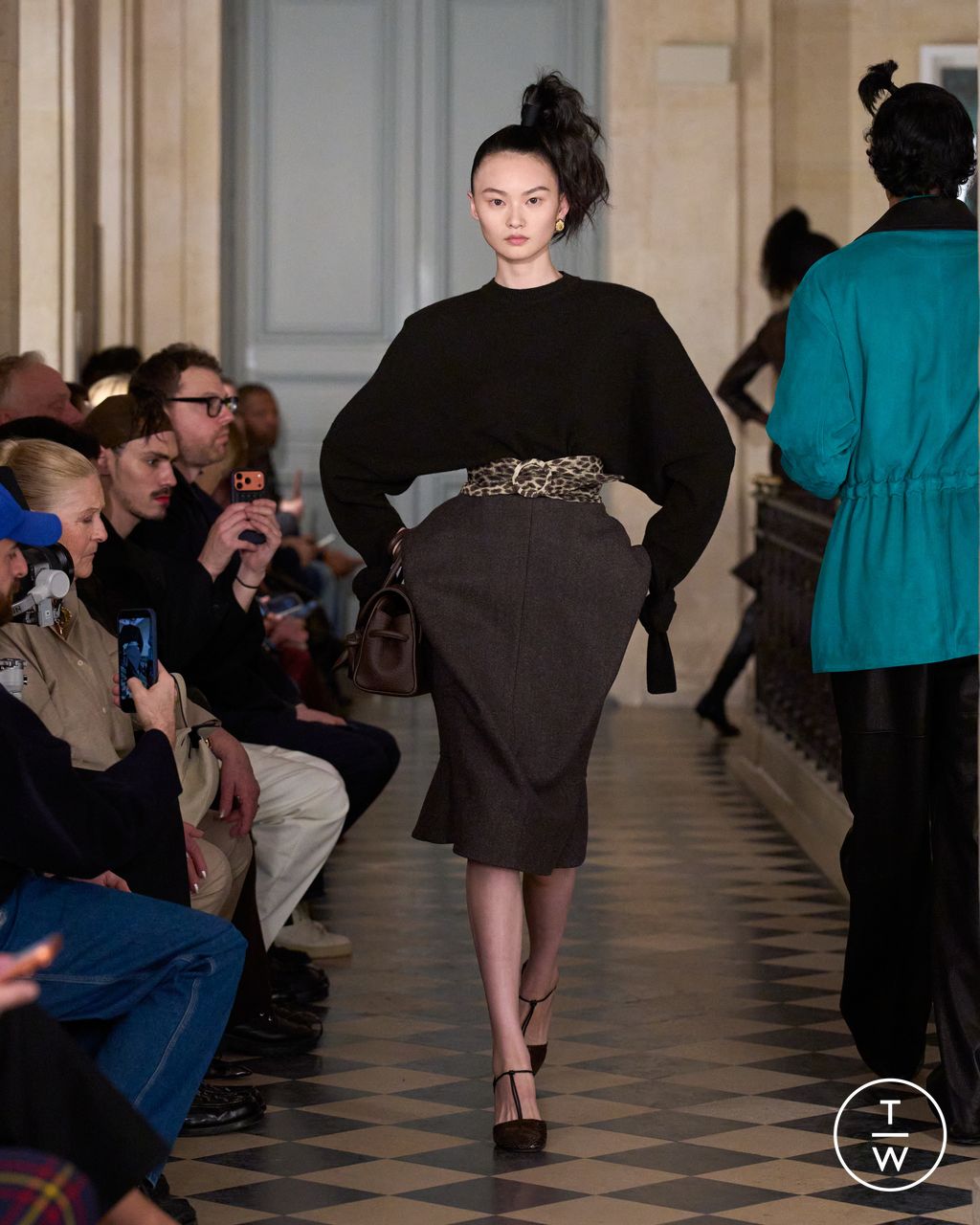 Fashion Week Paris Fall/Winter 2026 look 31 de la collection Jacquemus menswear