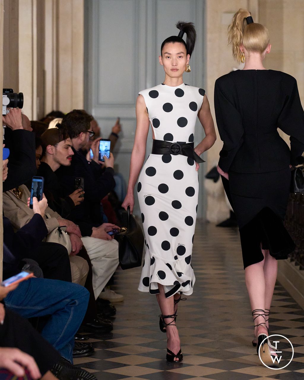 Fashion Week Paris Fall/Winter 2026 look 47 de la collection Jacquemus menswear