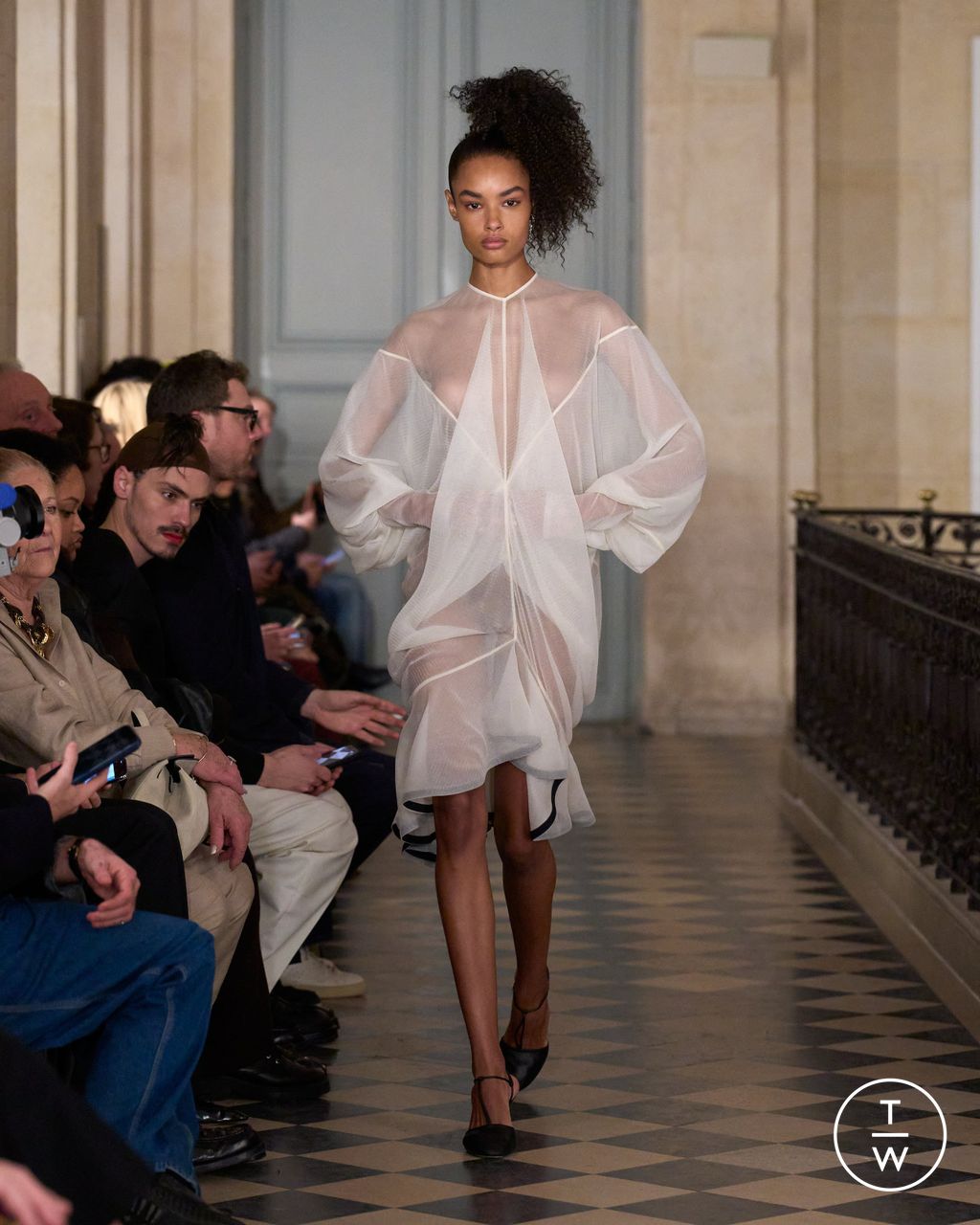 Fashion Week Paris Fall/Winter 2026 look 54 de la collection Jacquemus menswear