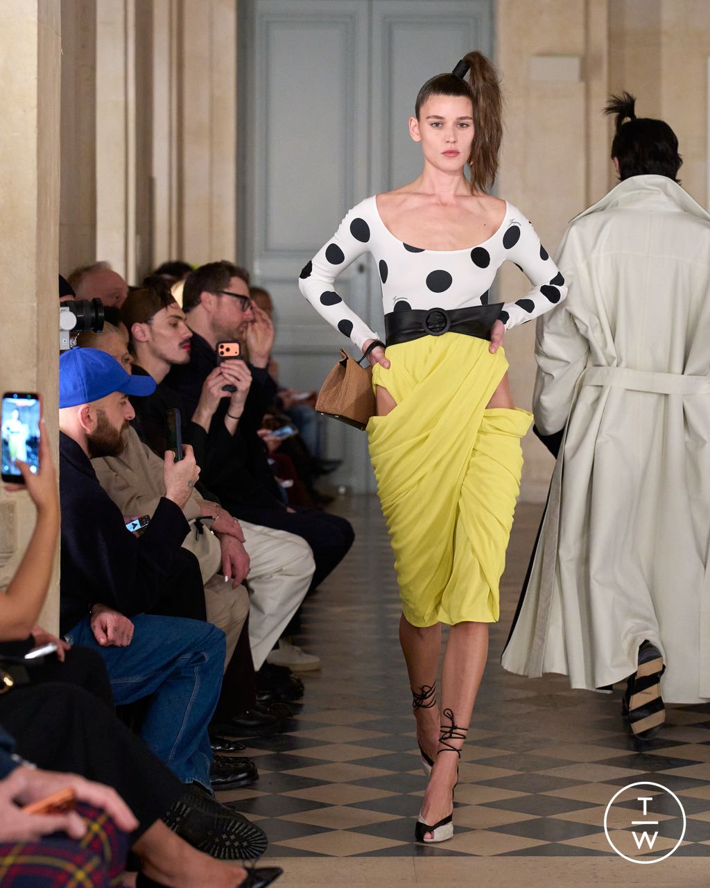 Fashion Week Paris Fall/Winter 2026 look 56 from the Jacquemus collection menswear