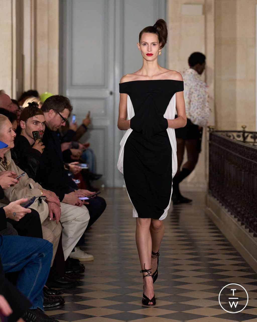 Fashion Week Paris Fall/Winter 2026 look 64 from the Jacquemus collection 男装