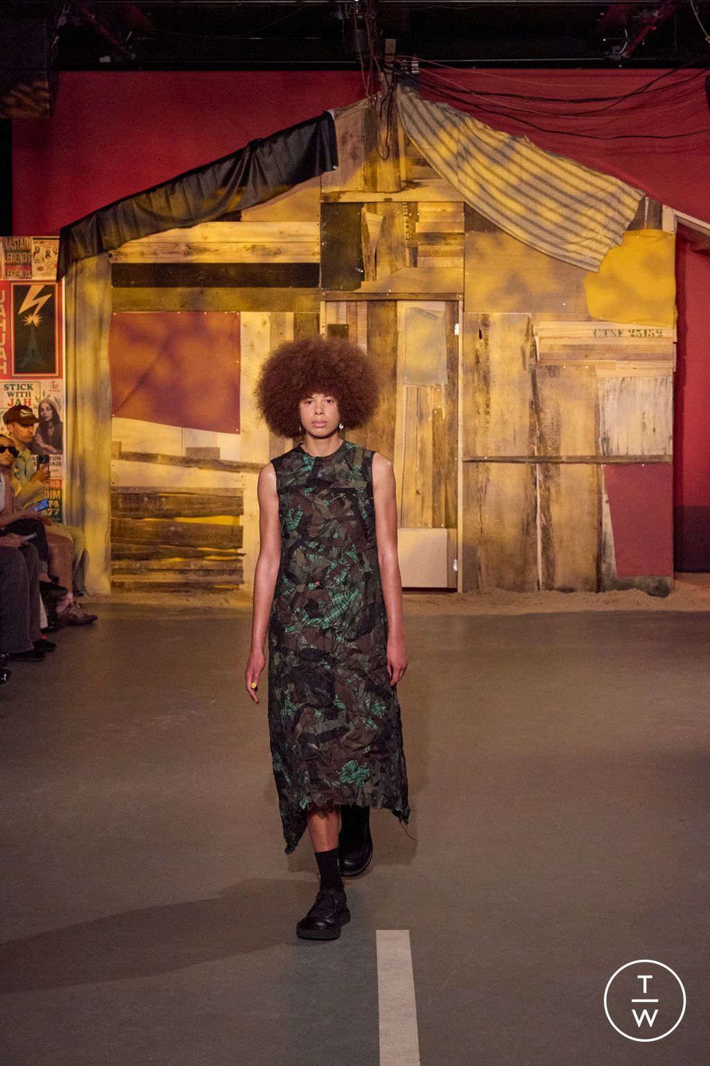 Fashion Week Paris Spring/Summer 2026 look 4 from the JAH JAH collection menswear