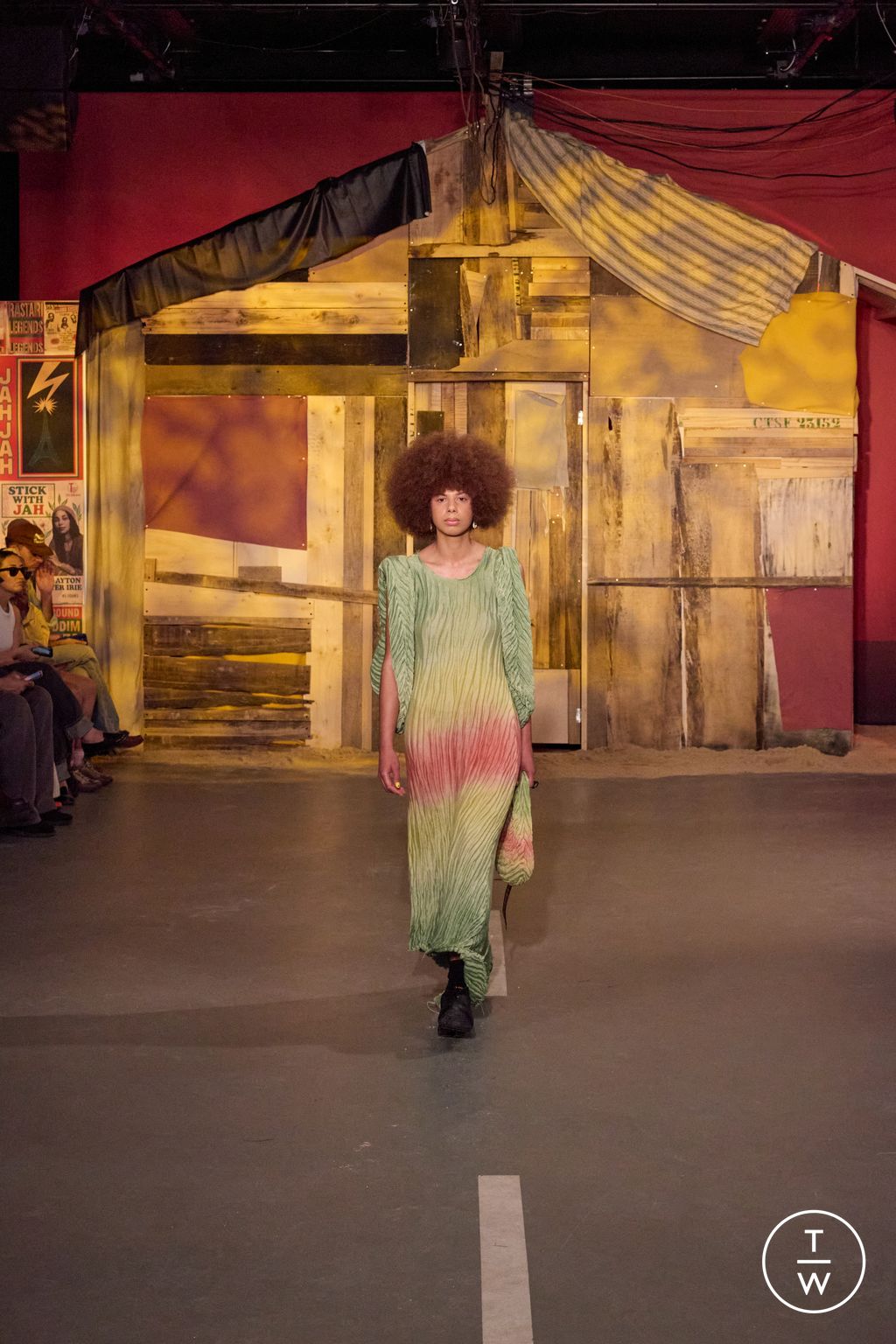 Fashion Week Paris Spring/Summer 2026 look 24 from the JAH JAH collection menswear