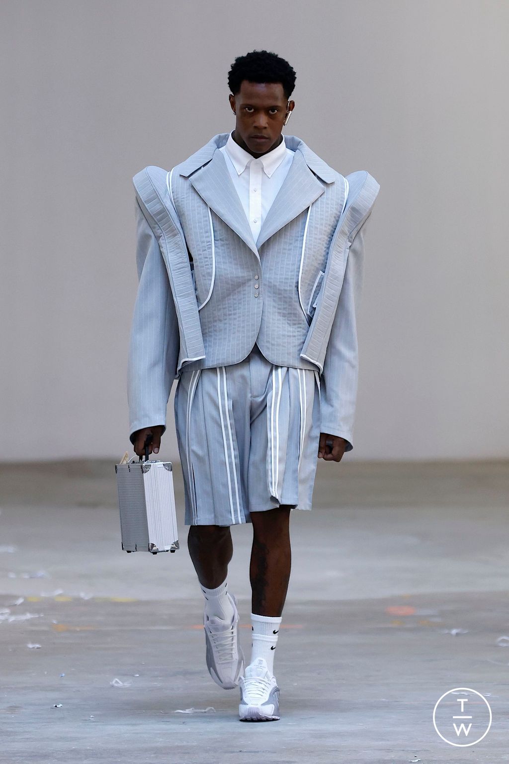 Fashion Week New York Spring/Summer 2025 look 30 from the Jane Wade collection womenswear