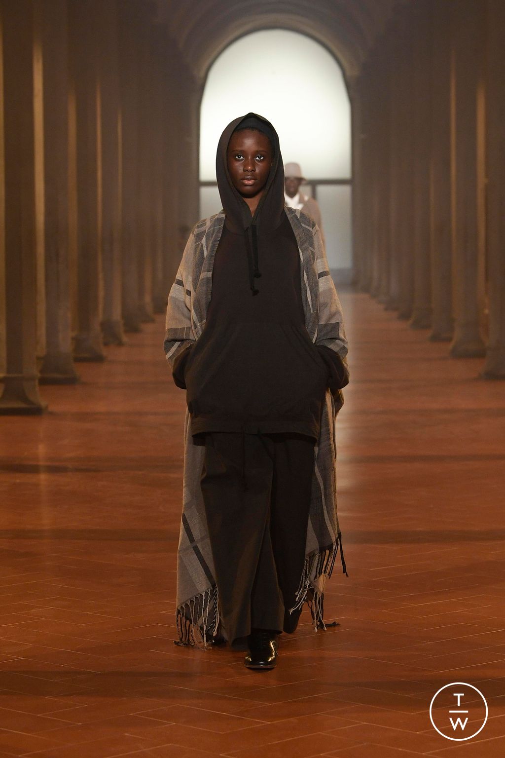 Fashion Week Florence - Pitti Fall/Winter 2023 look 8 de la collection Jan-Jan Van Essche menswear