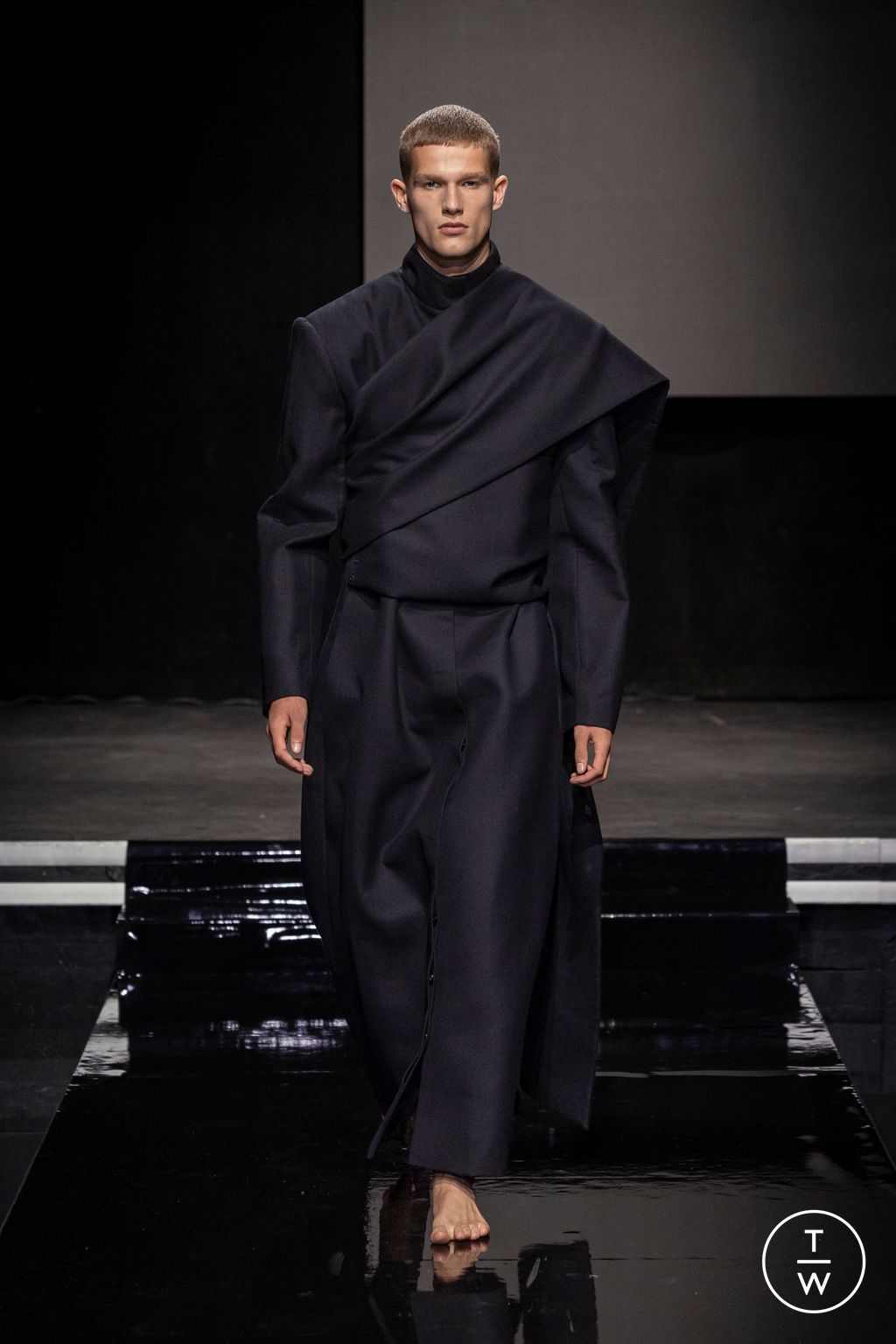 Fashion Week Paris Spring-Summer 2025 look 22 from the Saudi 100 collection menswear