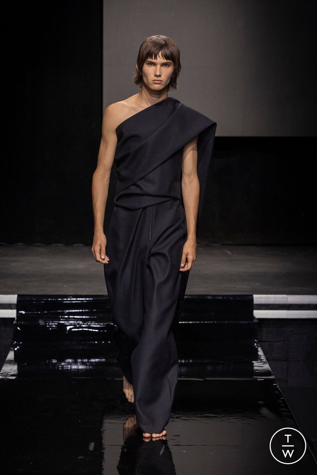Fashion Week Paris Spring-Summer 2025 look 26 de la collection Saudi 100 menswear