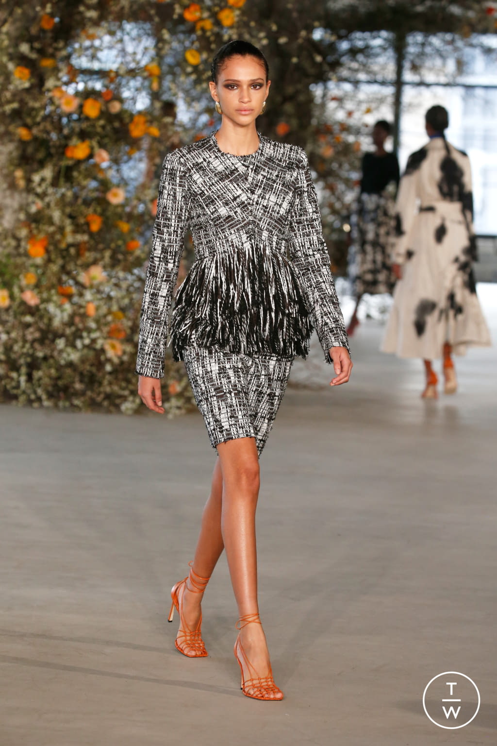 Fashion Week New York Fall/Winter 2022 look 10 from the Jason Wu collection womenswear