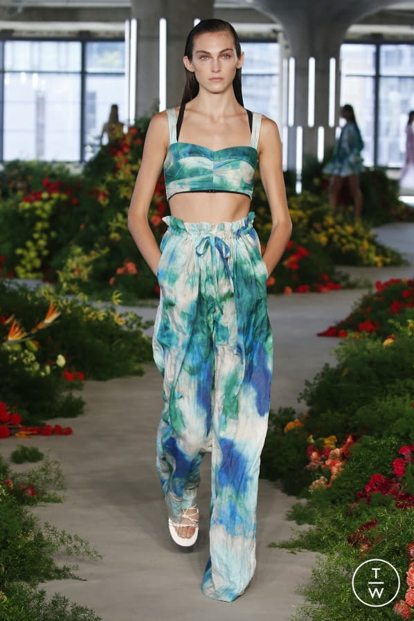 Fashion Week New York Spring/Summer 2022 look 20 de la collection Jason Wu womenswear