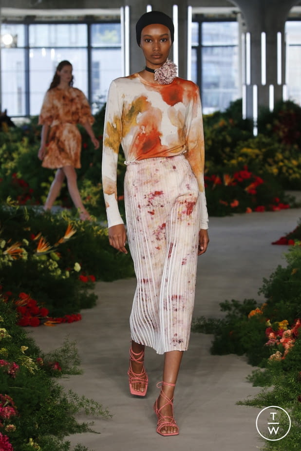 Fashion Week New York Spring/Summer 2022 look 9 de la collection Jason Wu womenswear