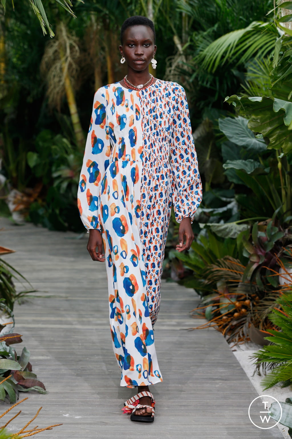 Fashion Week New York Spring/Summer 2021 look 3 from the Jason Wu collection womenswear