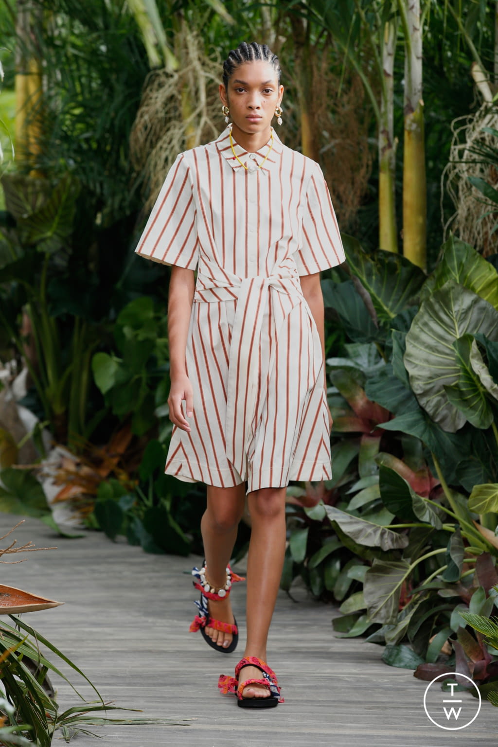Fashion Week New York Spring/Summer 2021 look 16 from the Jason Wu collection womenswear