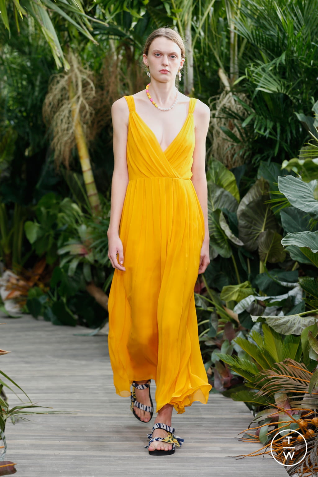 Fashion Week New York Spring/Summer 2021 look 18 from the Jason Wu collection womenswear