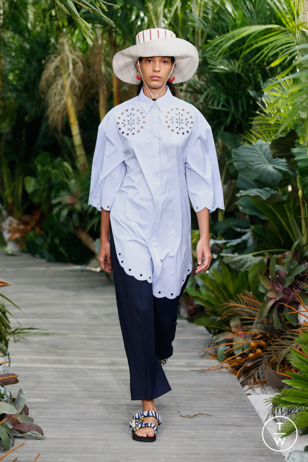 Fashion Week New York Spring/Summer 2021 look 23 from the Jason Wu collection womenswear