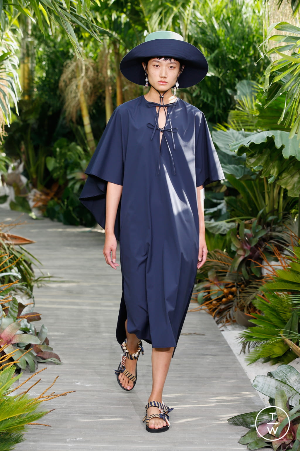Fashion Week New York Spring/Summer 2021 look 25 de la collection Jason Wu womenswear