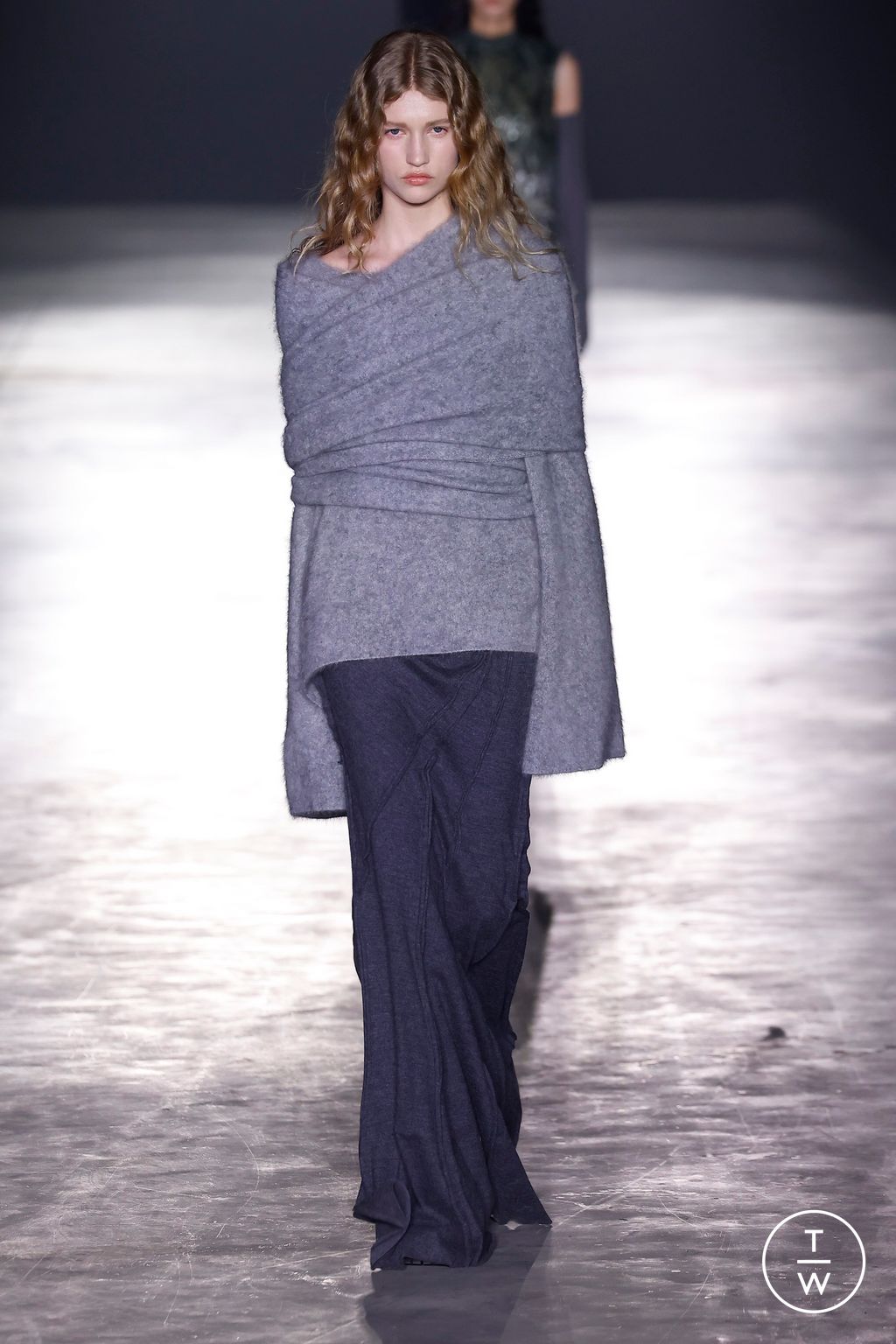 Fashion Week New York Fall/Winter 2024 look 3 de la collection Jason Wu womenswear