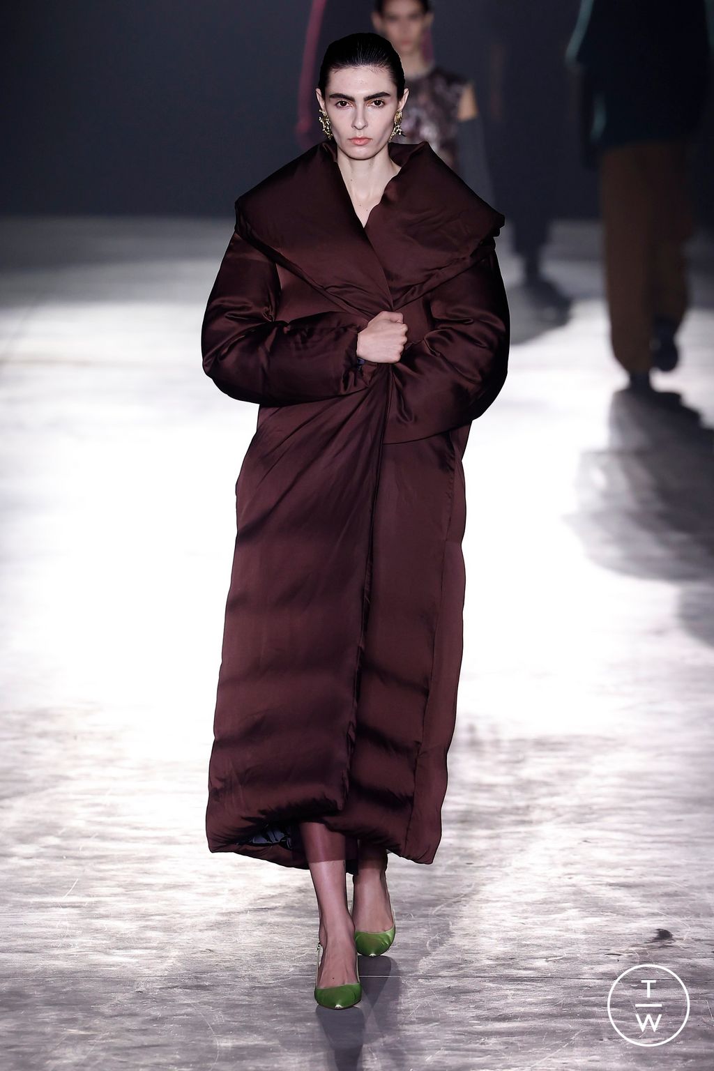 Fashion Week New York Fall/Winter 2024 look 10 de la collection Jason Wu womenswear