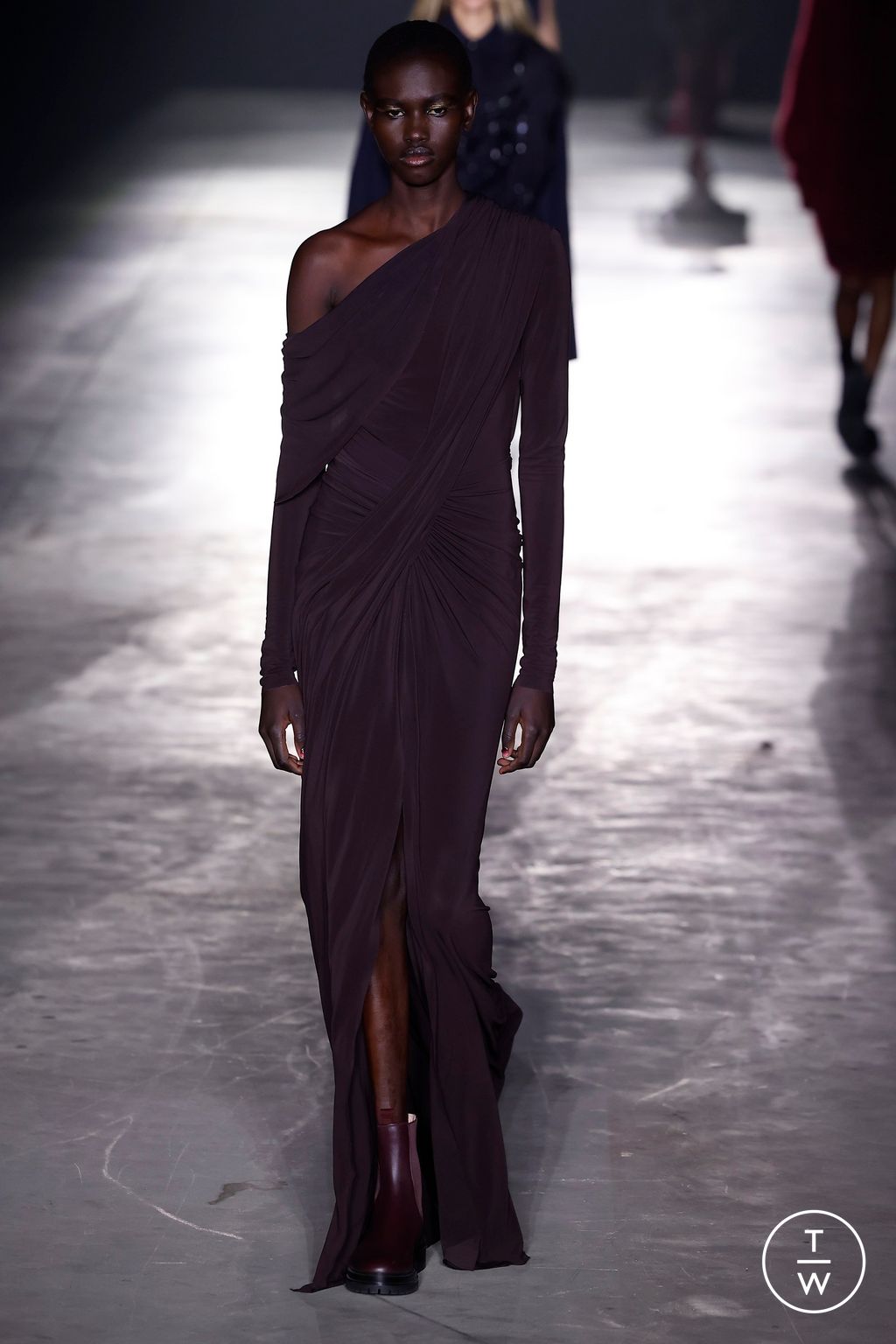 Fashion Week New York Fall/Winter 2024 look 14 from the Jason Wu collection 女装