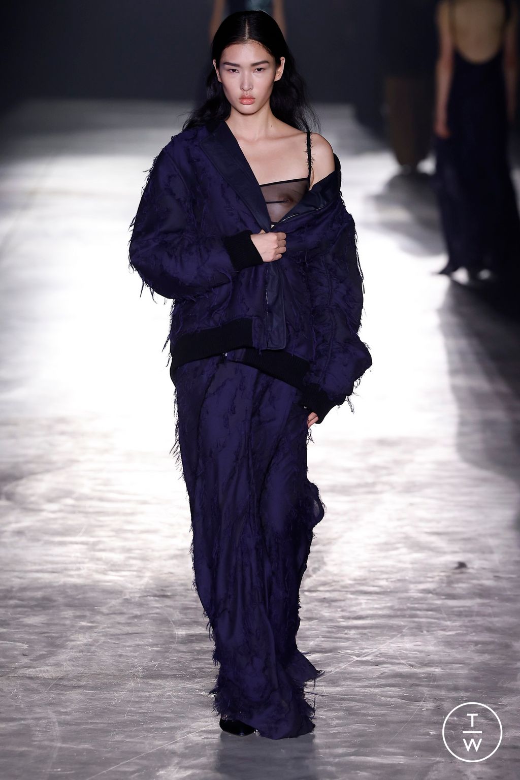 Fashion Week New York Fall/Winter 2024 look 18 de la collection Jason Wu womenswear
