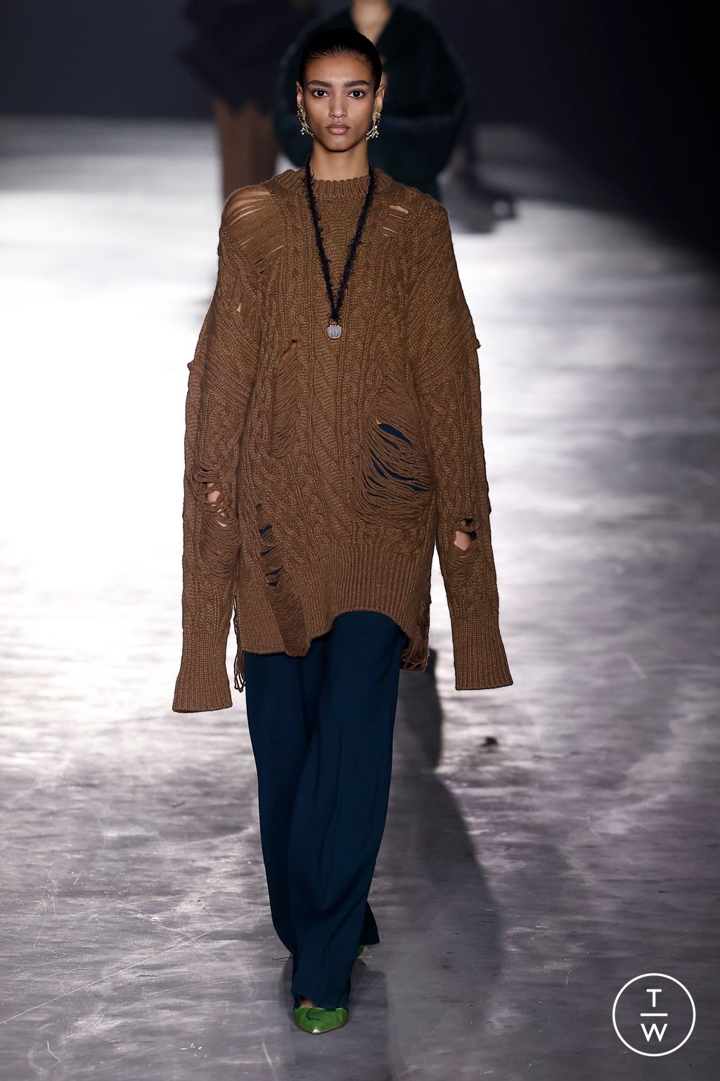 Fashion Week New York Fall/Winter 2024 look 22 from the Jason Wu collection 女装