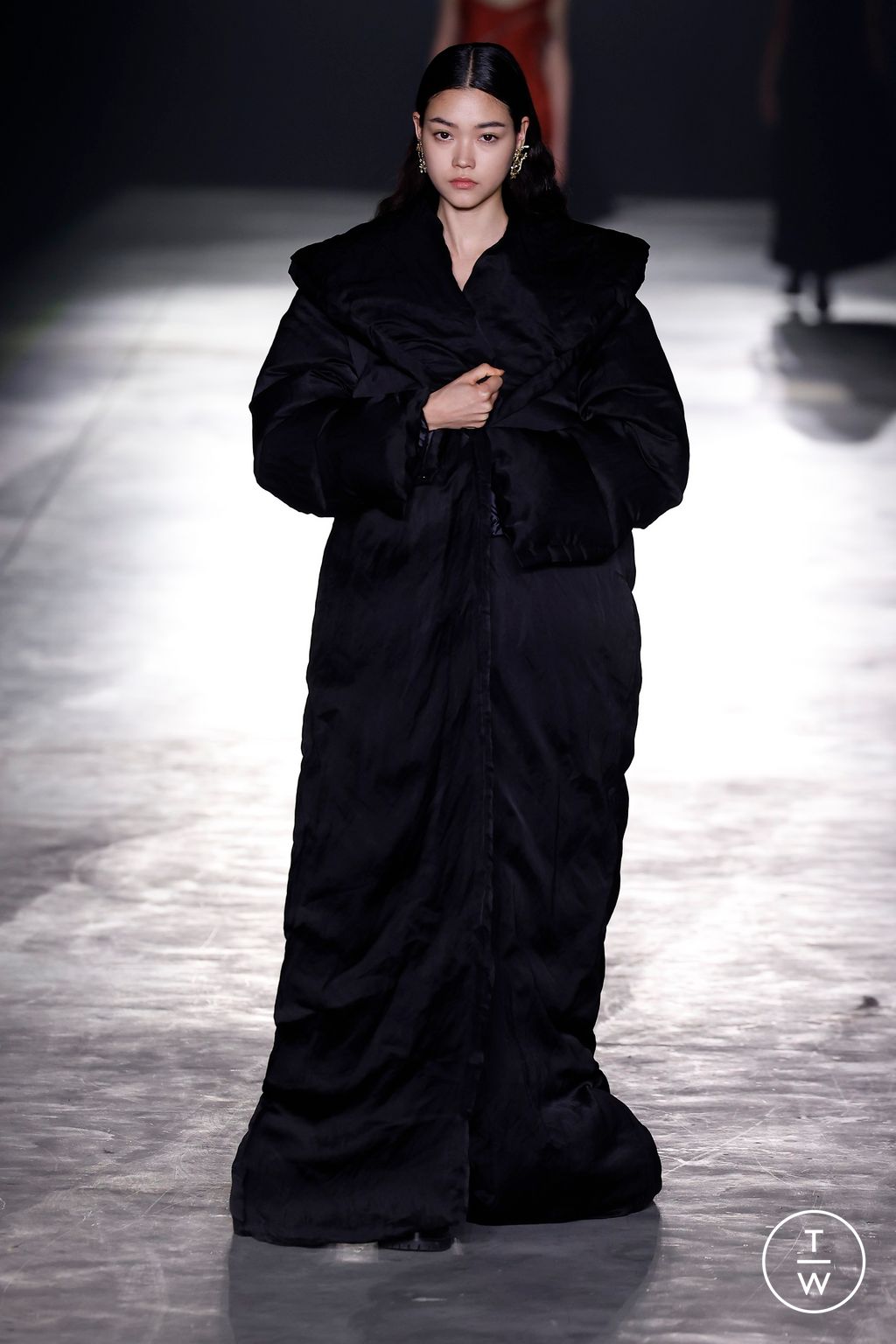 Fashion Week New York Fall/Winter 2024 look 34 from the Jason Wu collection 女装