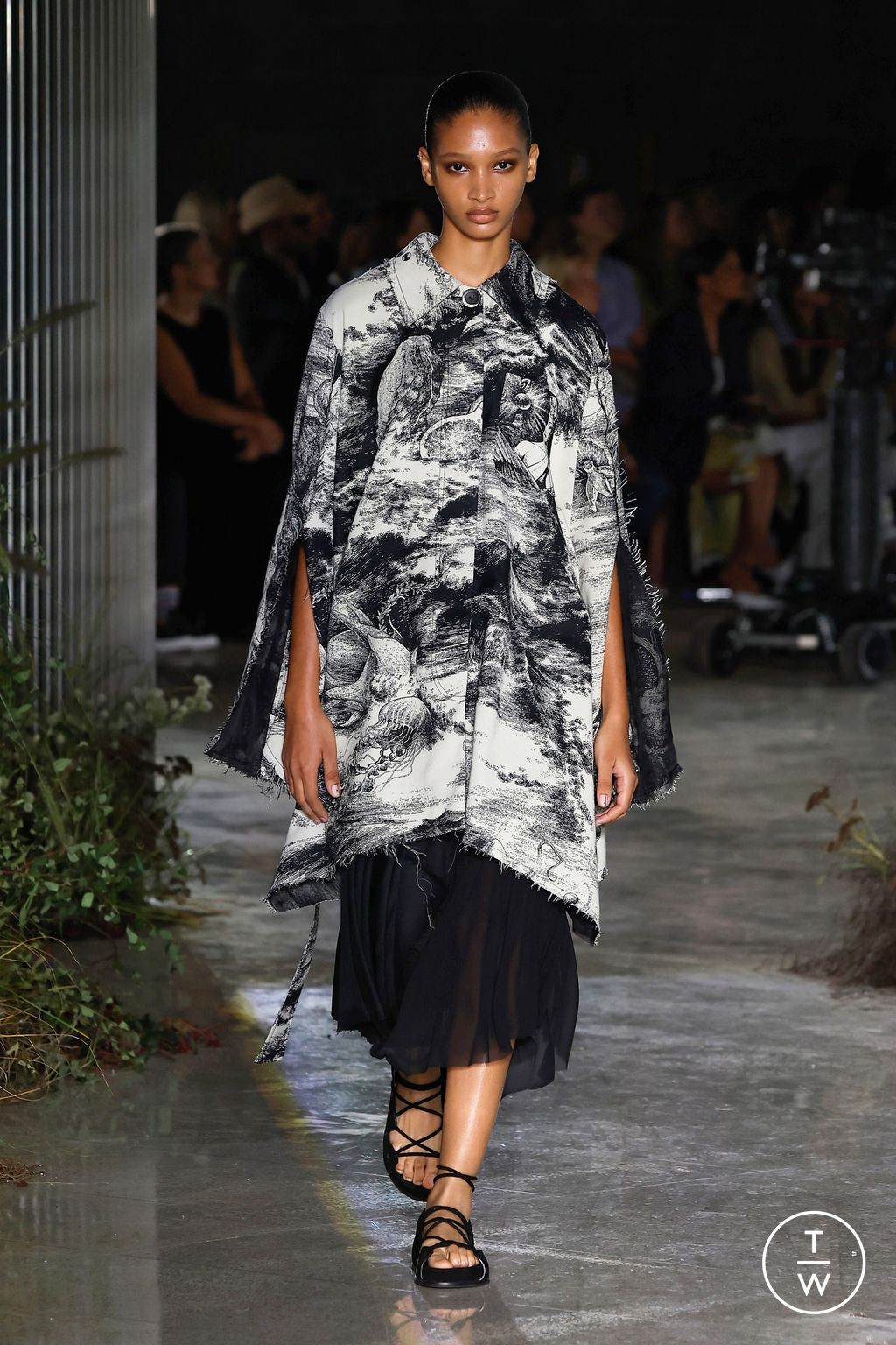 Fashion Week New York Spring/Summer 2024 look 8 from the Jason Wu collection womenswear
