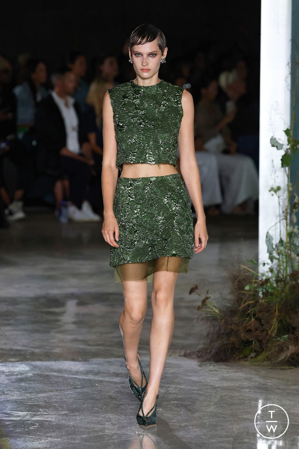 Fashion Week New York Spring/Summer 2024 look 16 from the Jason Wu collection womenswear