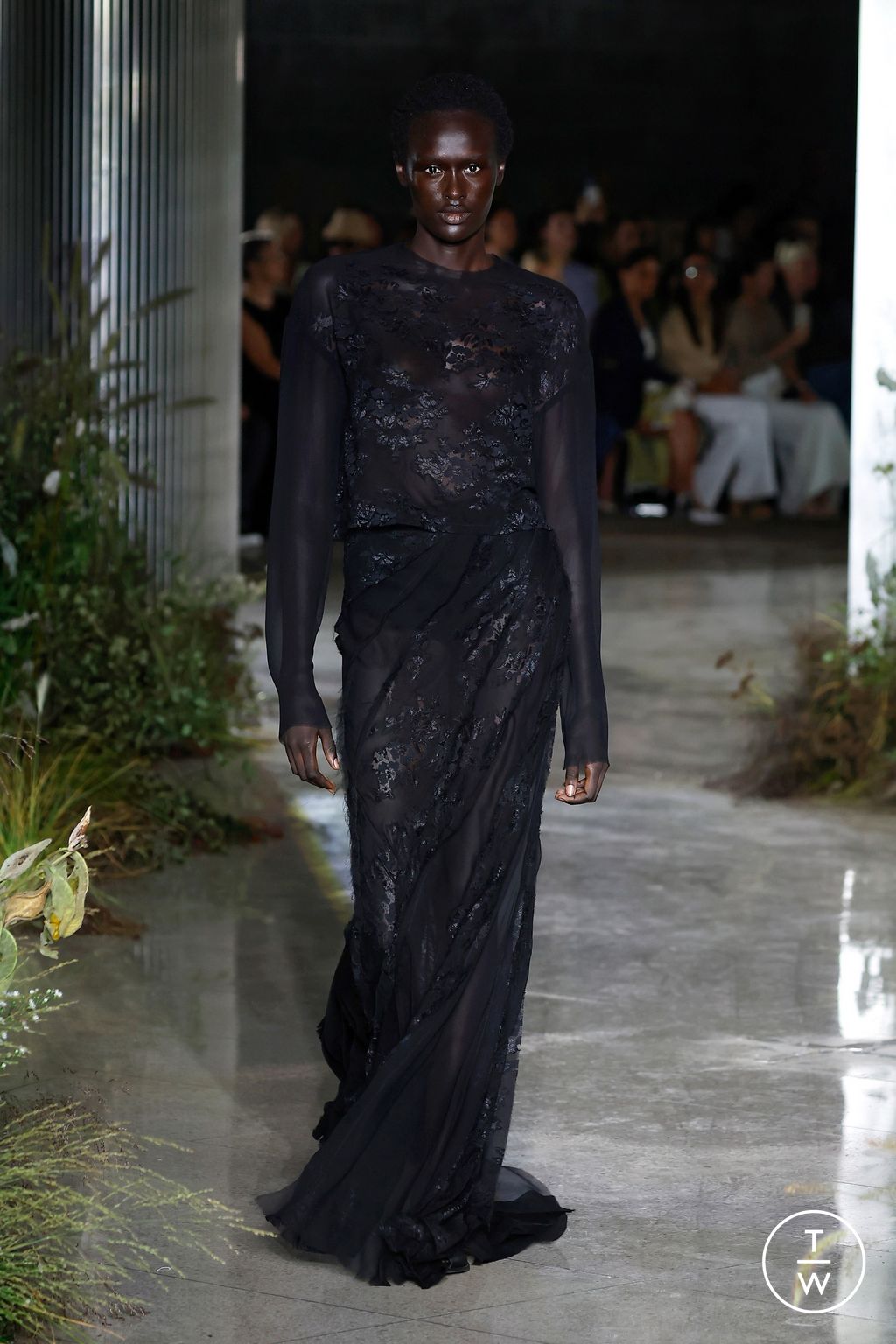 Fashion Week New York Spring/Summer 2024 look 31 from the Jason Wu collection womenswear