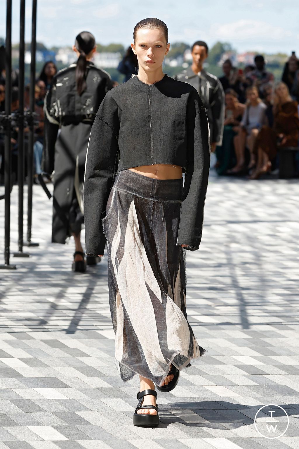 Fashion Week New York Spring/Summer 2025 look 2 from the Jason Wu collection 女装