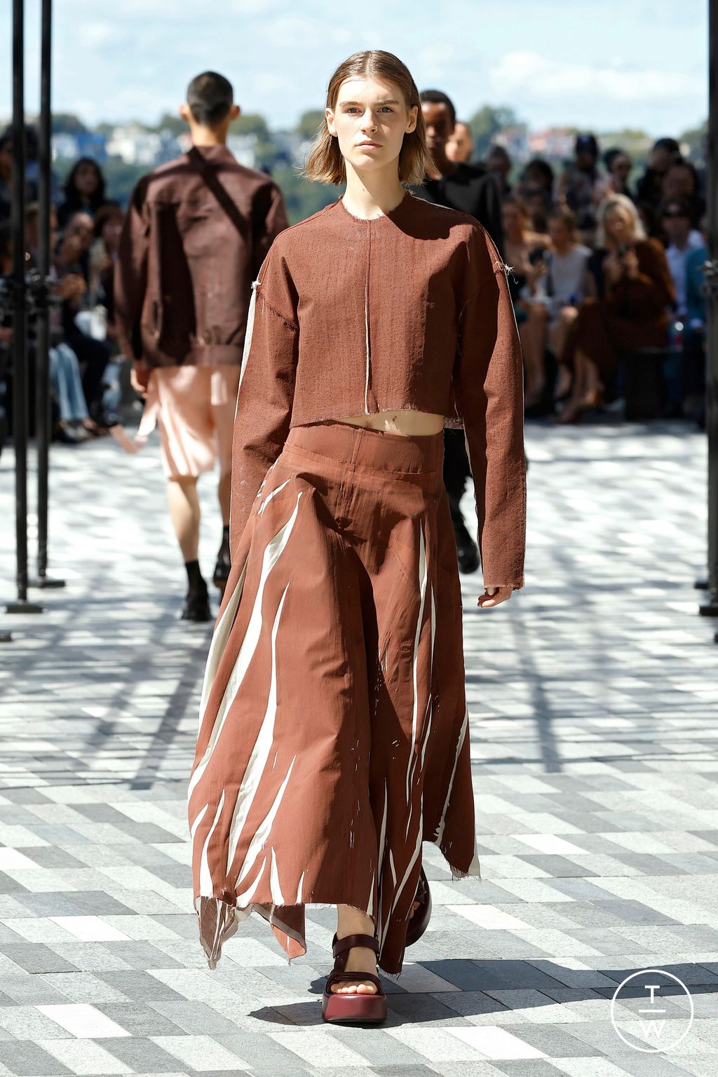 Fashion Week New York Spring/Summer 2025 look 14 from the Jason Wu collection 女装