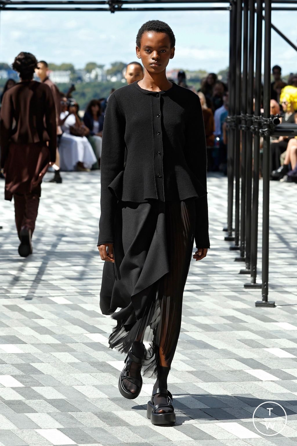 Fashion Week New York Spring-Summer 2025 look 15 from the Jason Wu collection womenswear