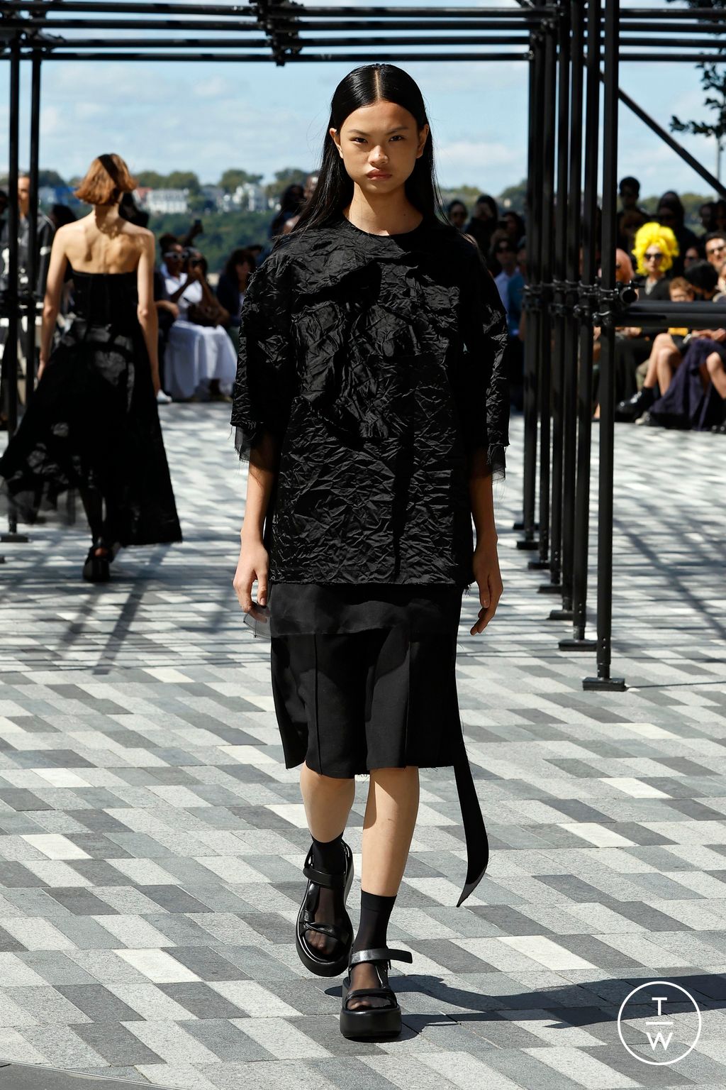 Fashion Week New York Spring/Summer 2025 look 19 from the Jason Wu collection 女装
