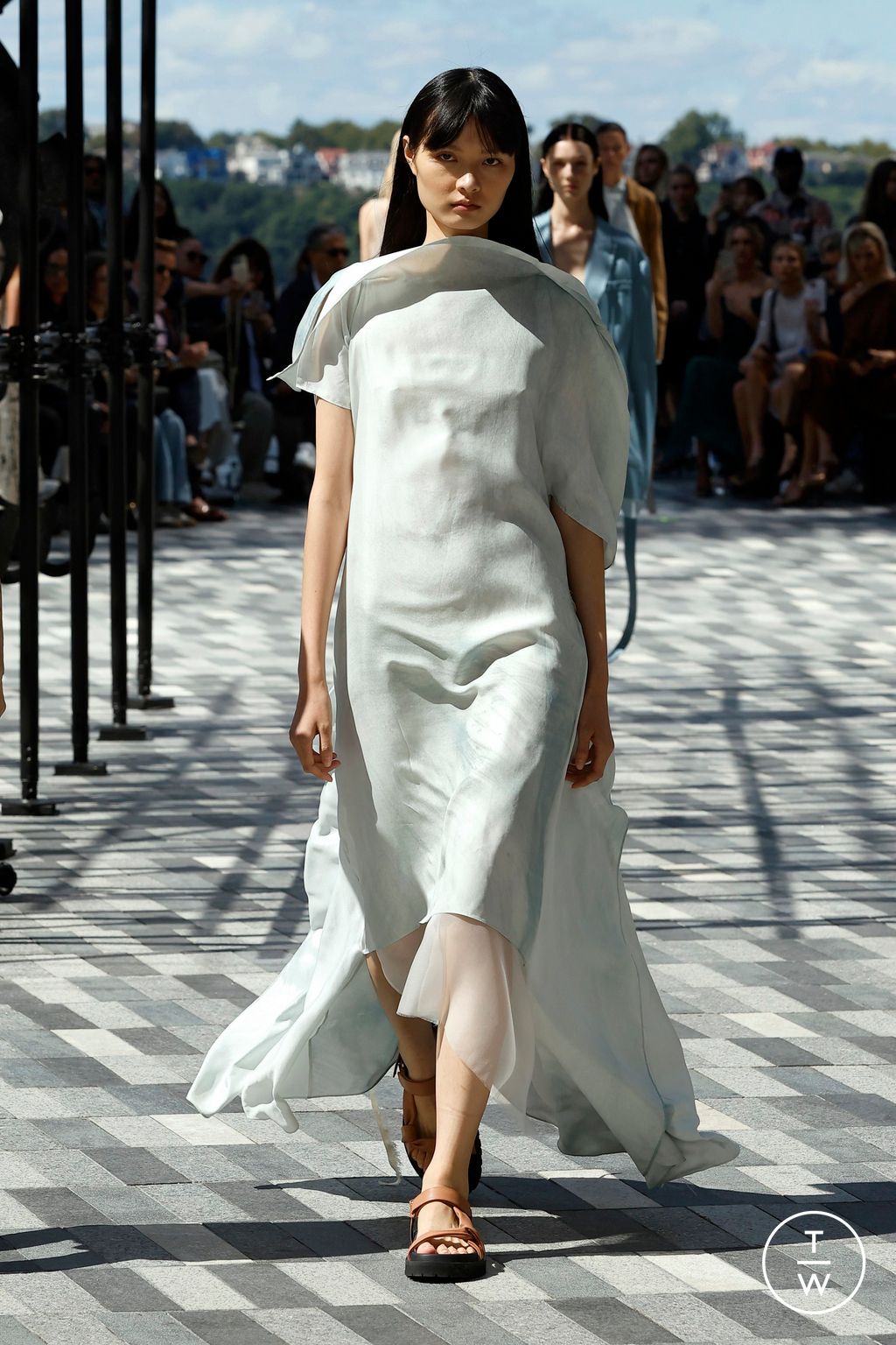 Fashion Week New York Spring-Summer 2025 look 32 from the Jason Wu collection womenswear