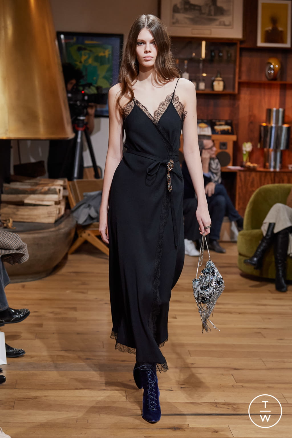 Fashion Week Paris Spring/Summer 2020 look 14 de la collection Julie de Libran couture