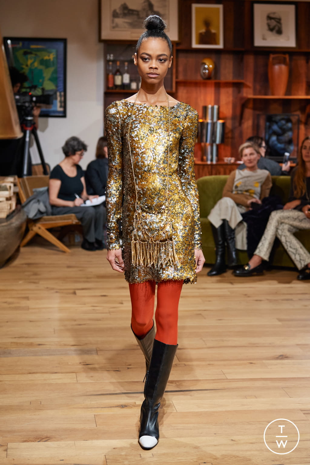 Fashion Week Paris Spring/Summer 2020 look 7 from the Julie de Libran collection couture