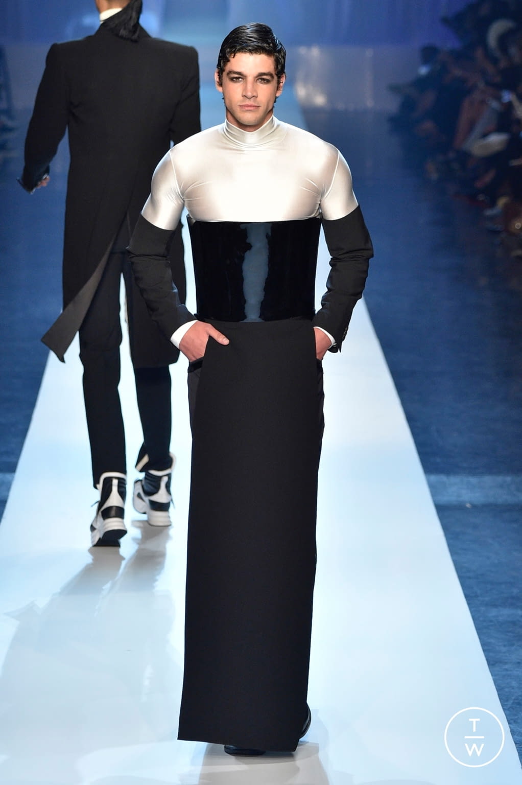Fashion Week Paris Fall/Winter 2018 look 13 from the Jean Paul Gaultier collection couture
