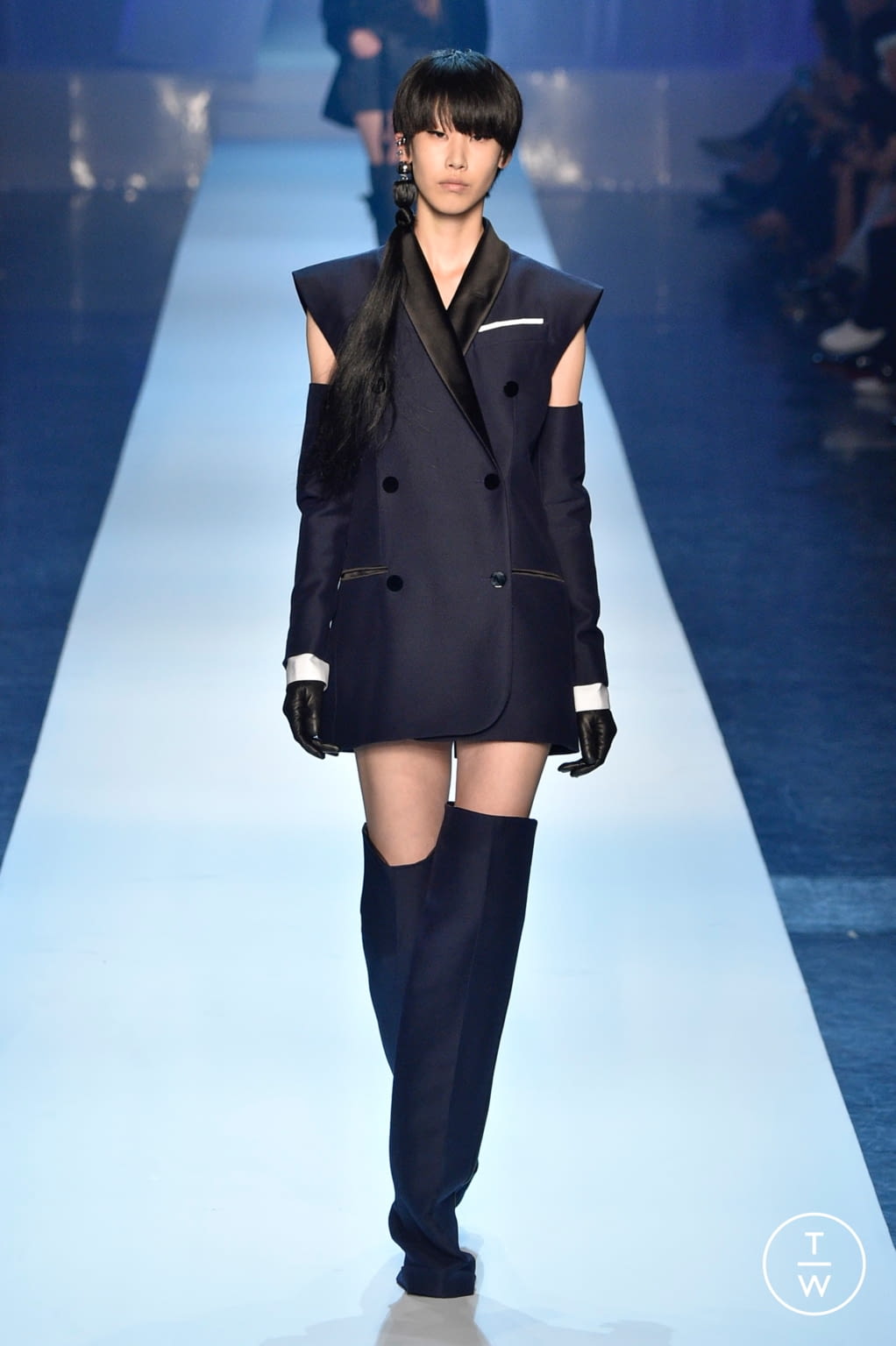 Fashion Week Paris Fall/Winter 2018 look 20 from the Jean Paul Gaultier collection 高级定制
