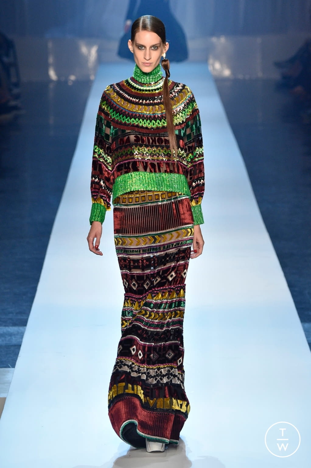 Fashion Week Paris Fall/Winter 2018 look 25 from the Jean Paul Gaultier collection couture