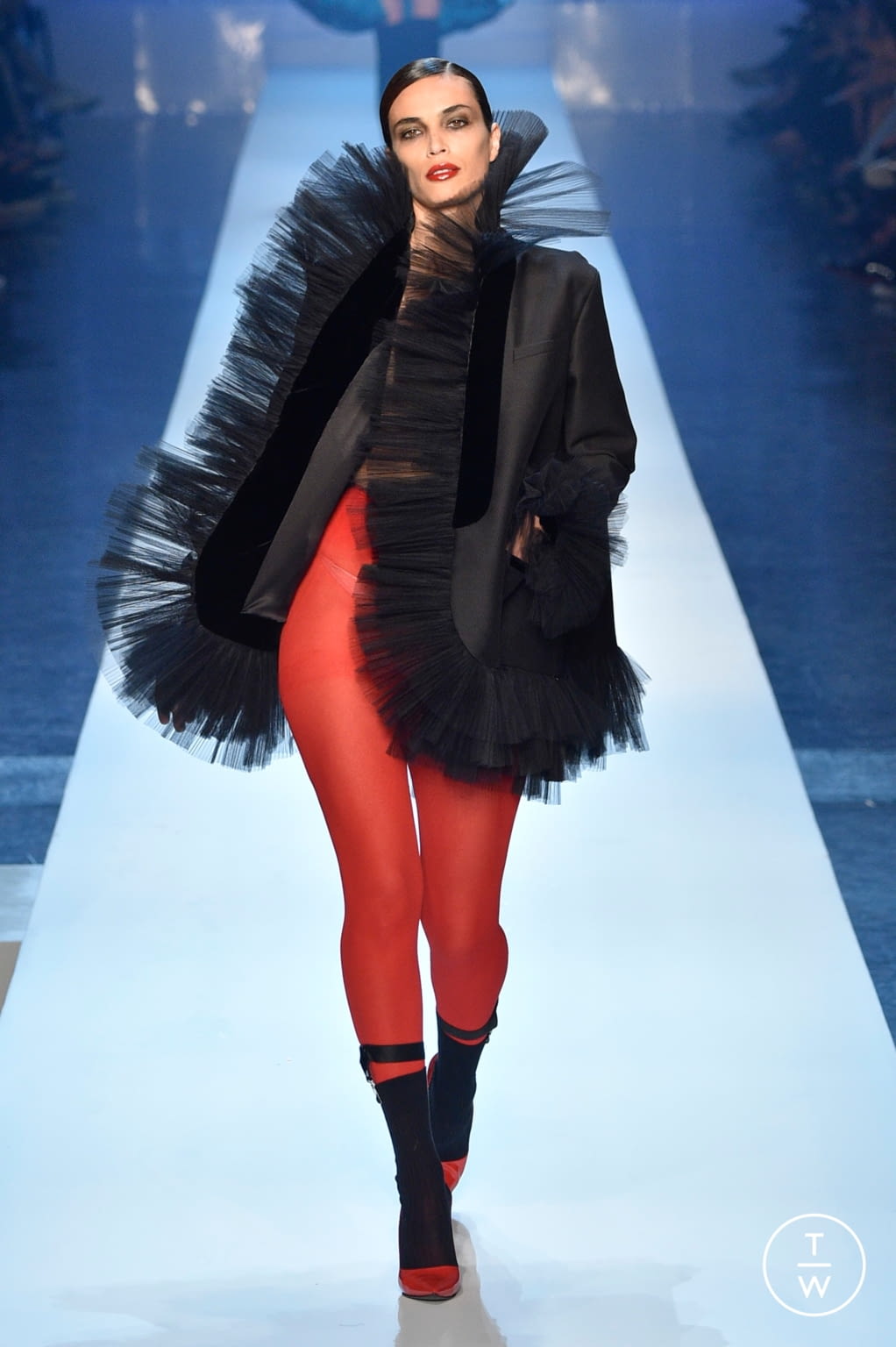 Fashion Week Paris Fall/Winter 2018 look 30 from the Jean Paul Gaultier collection couture