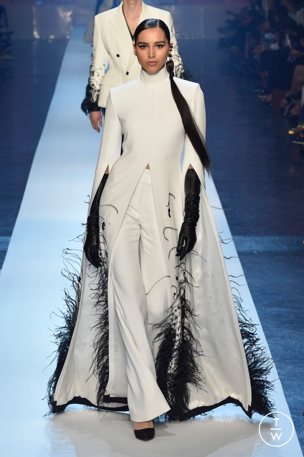 Fashion Week Paris Fall/Winter 2018 look 48 from the Jean Paul Gaultier collection couture