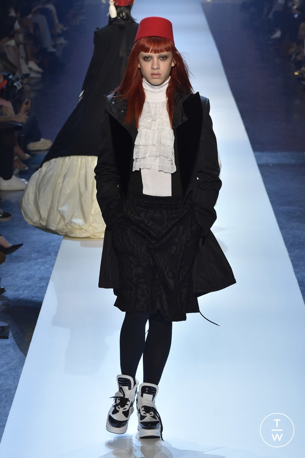 Fashion Week Paris Fall/Winter 2018 look 51 from the Jean Paul Gaultier collection couture