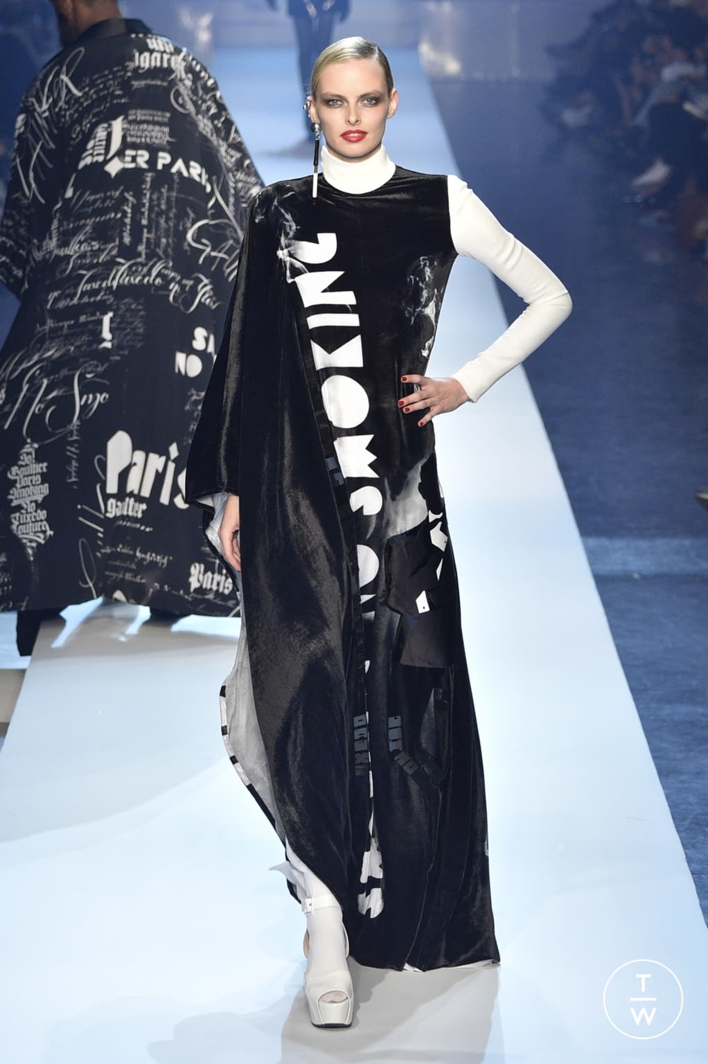 Fashion Week Paris Fall/Winter 2018 look 57 from the Jean Paul Gaultier collection couture
