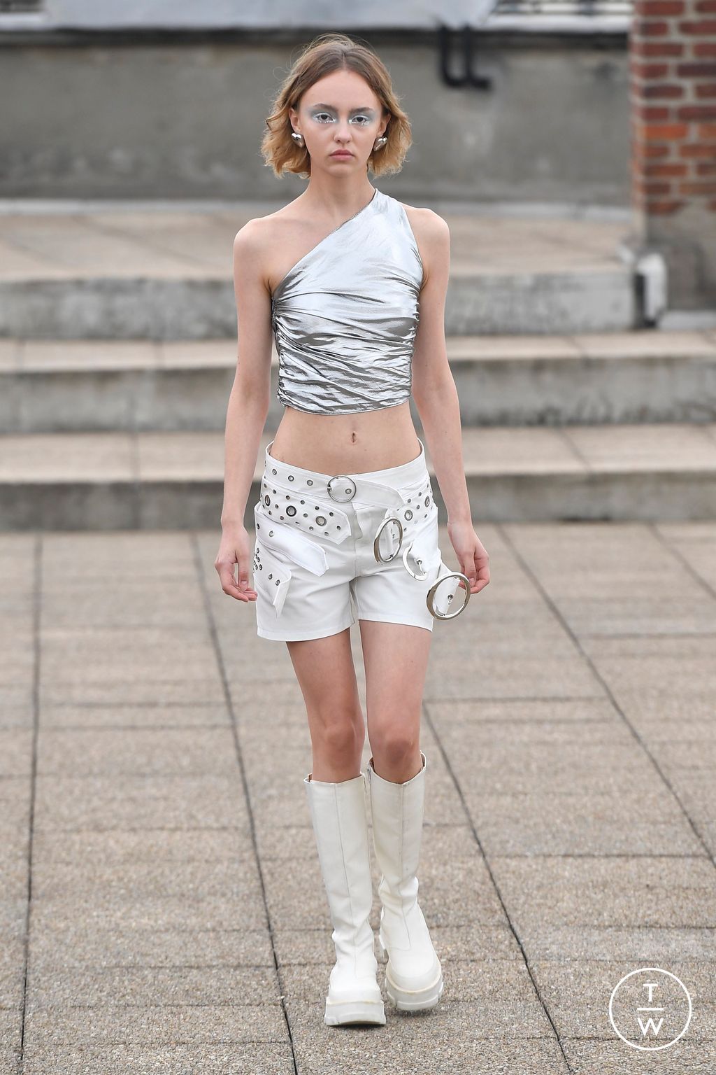 Fashion Week Paris Spring-Summer 2025 look 26 from the Jeanne Friot collection 男装