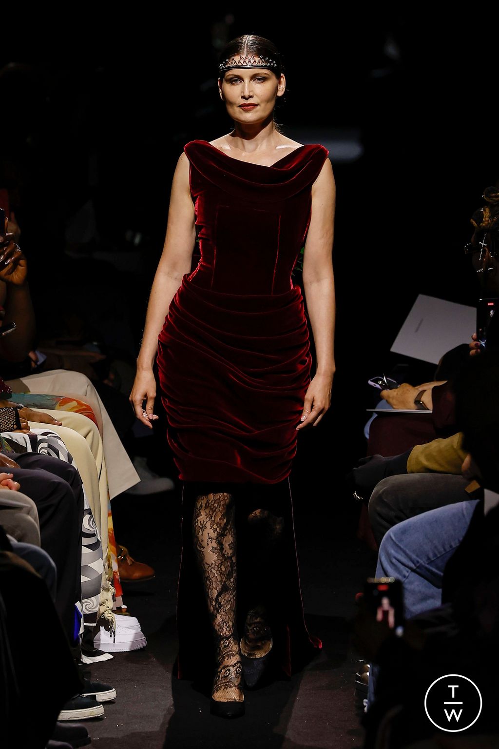 Fashion Week Paris Fall/Winter 2023 look 31 from the Jean Paul Gaultier collection couture