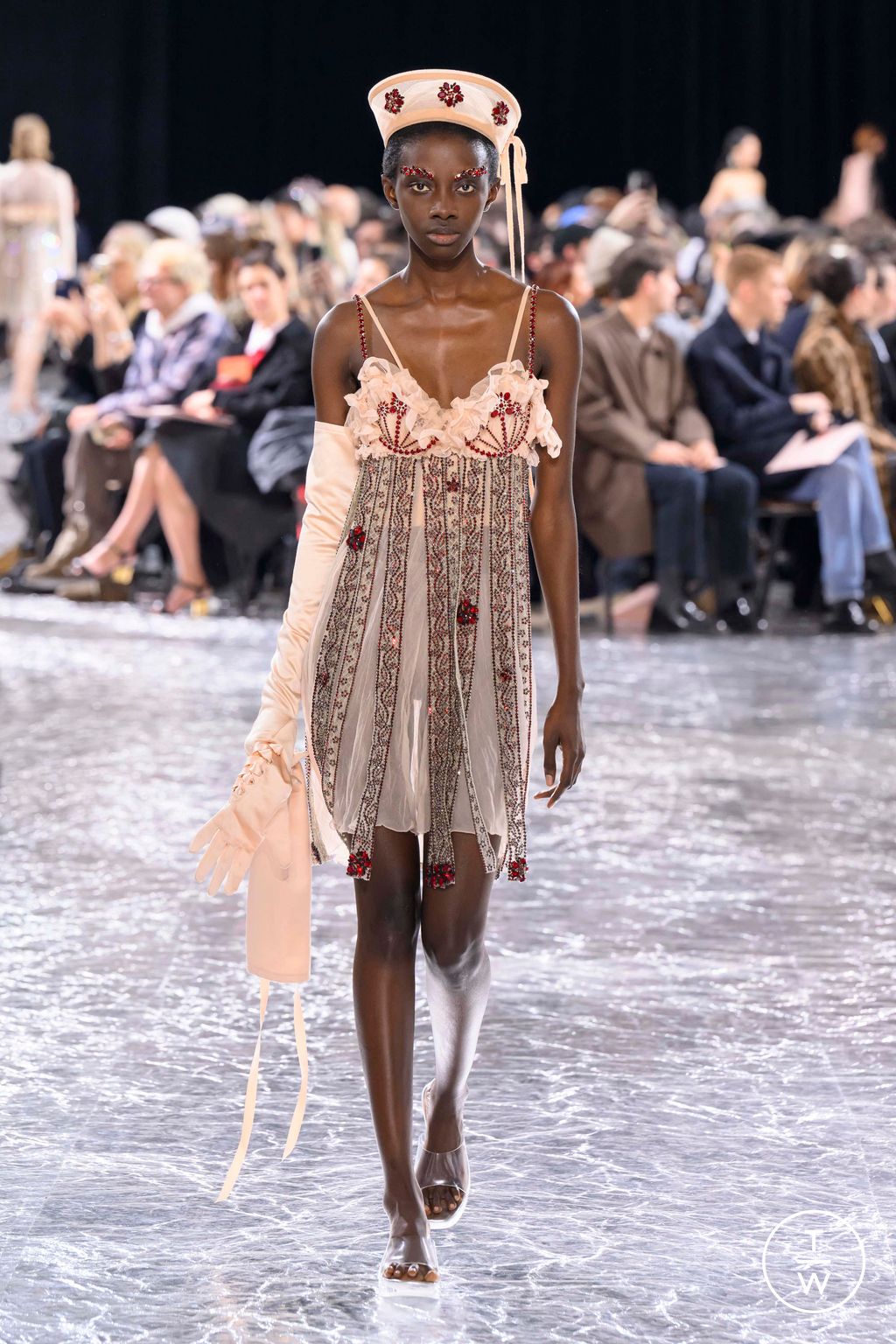 Fashion Week Paris Spring/Summer 2024 look 5 de la collection Jean Paul Gaultier couture