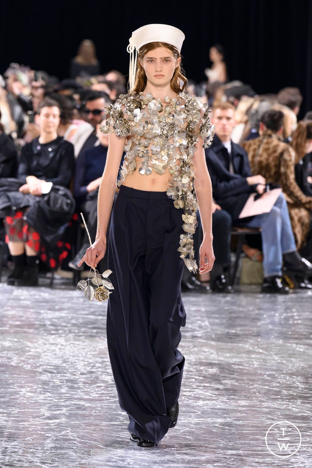 Fashion Week Paris Spring/Summer 2024 look 9 de la collection Jean Paul Gaultier couture