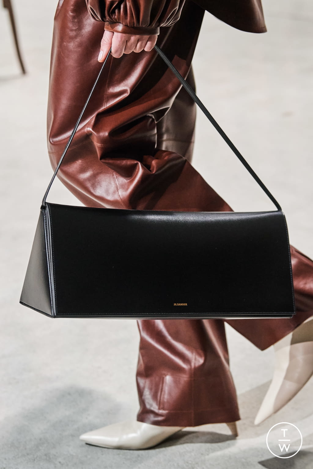Fashion Week Milan Fall/Winter 2020 look 18 from the Jil Sander collection womenswear accessories