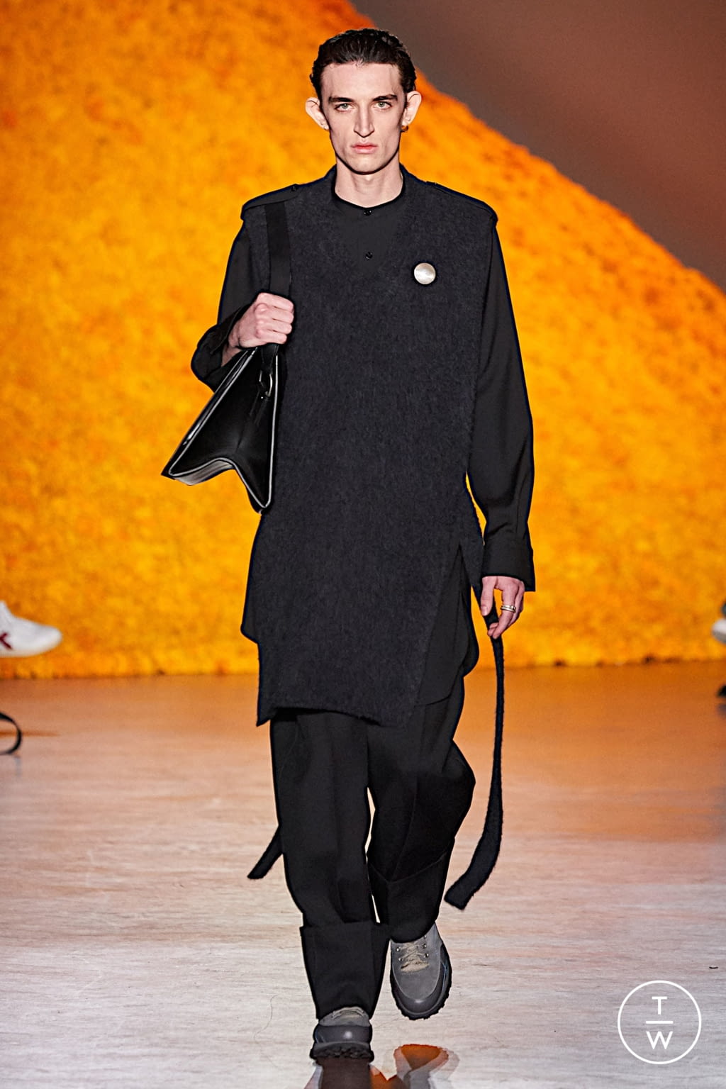 Fashion Week Florence - Pitti Fall/Winter 2020 look 18 de la collection Jil Sander menswear