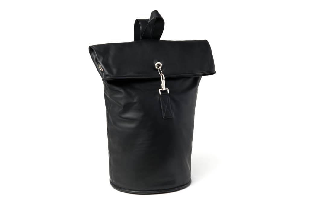 Fashion Week Milan Spring/Summer 2019 look 6 from the Jil Sander collection 男装配饰